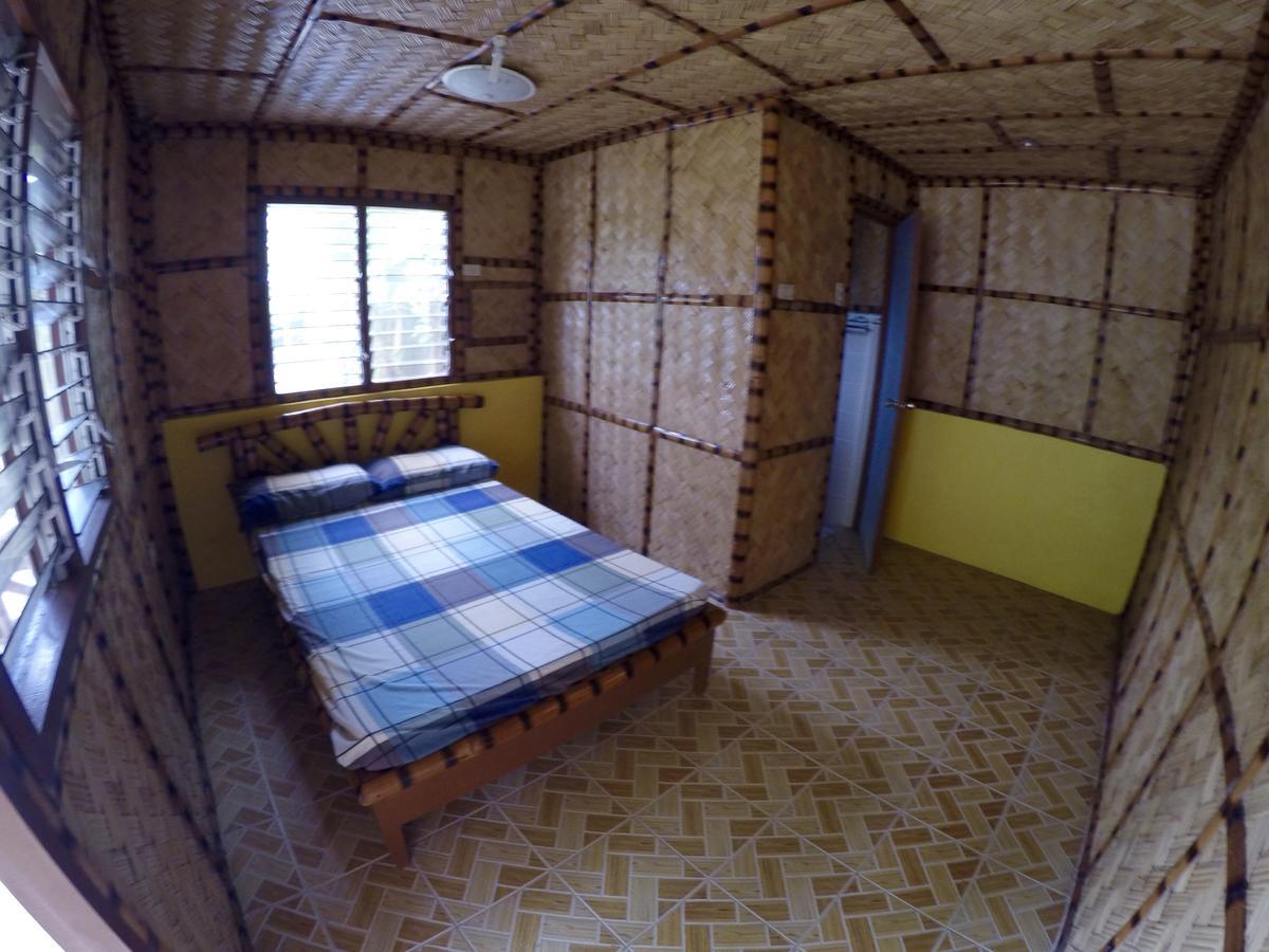 كورون Fat Monkey Hostel المظهر الخارجي الصورة