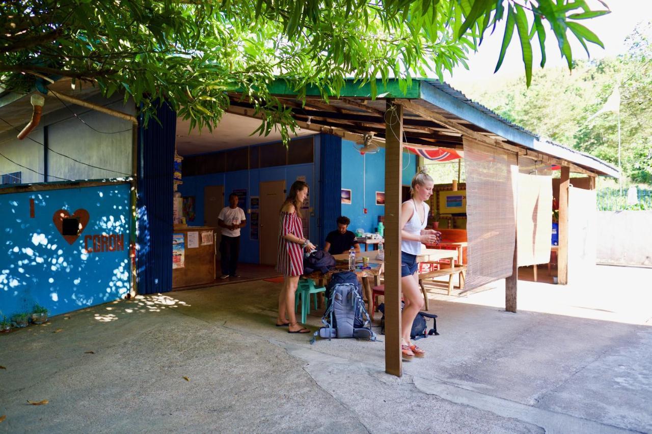 كورون Fat Monkey Hostel المظهر الخارجي الصورة