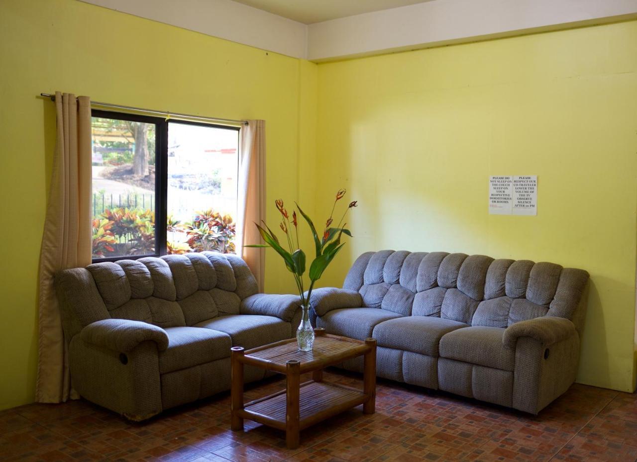 كورون Fat Monkey Hostel المظهر الخارجي الصورة